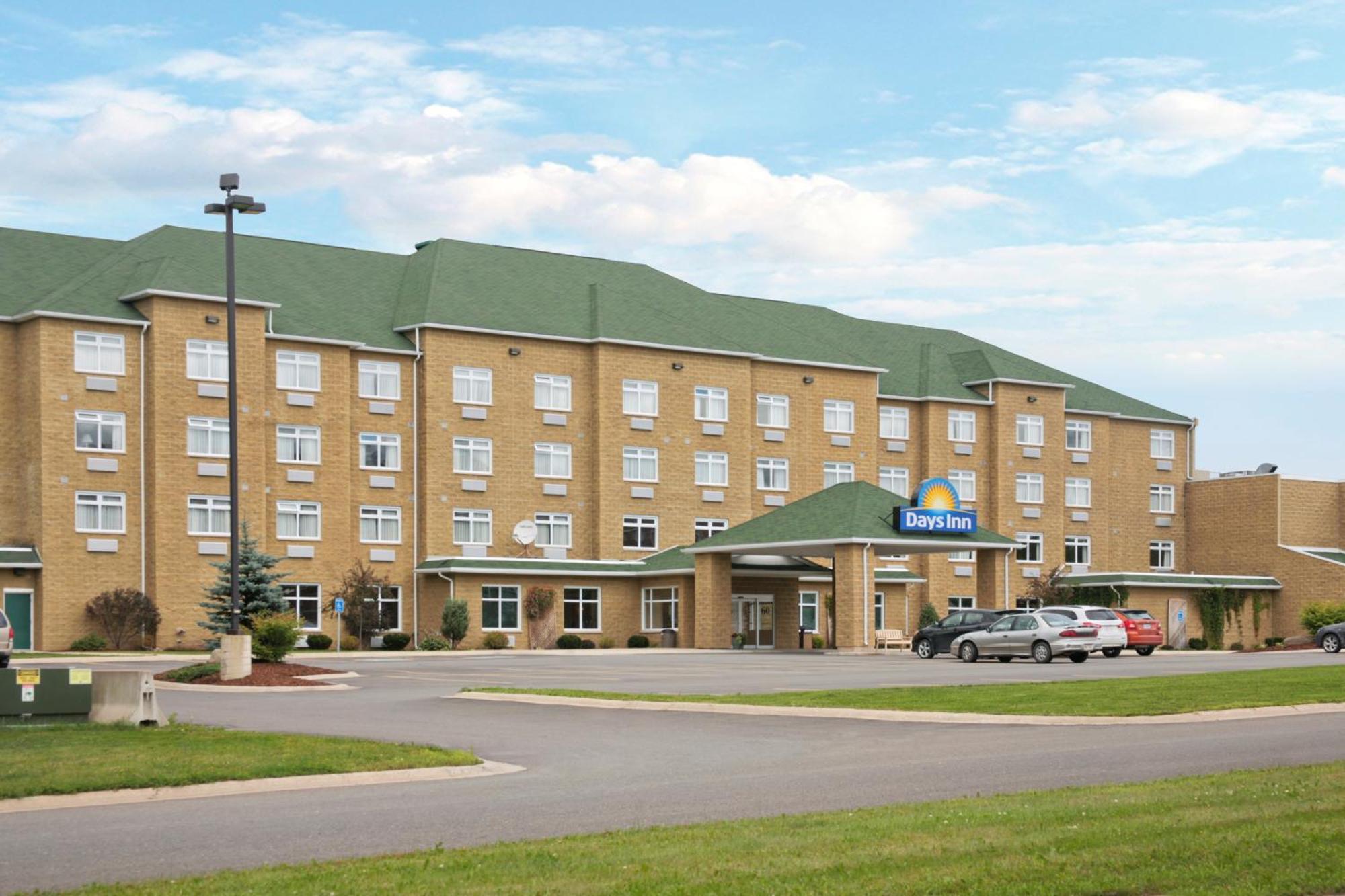 Days Inn By Wyndham Oromocto Conference Centre Eksteriør bilde